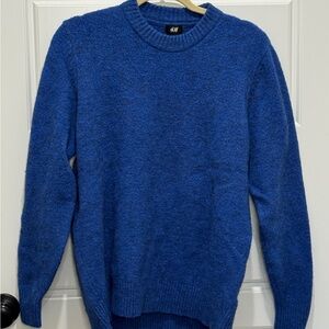 H&M Men's Blue Sweater Size Medium Thick Crewneck